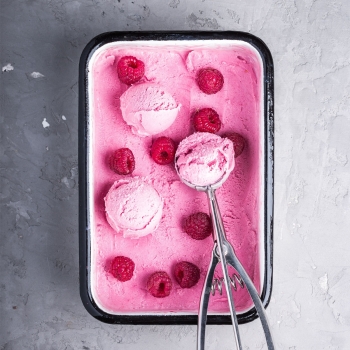 Nieve de yogurt de frutos rojos 